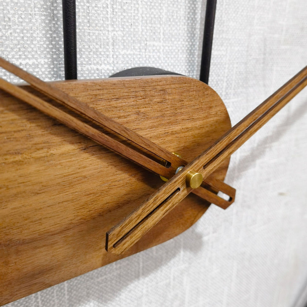 Creative Wall Clock for Living Room, Solid Wood and Metal Artistic Decorative Clock