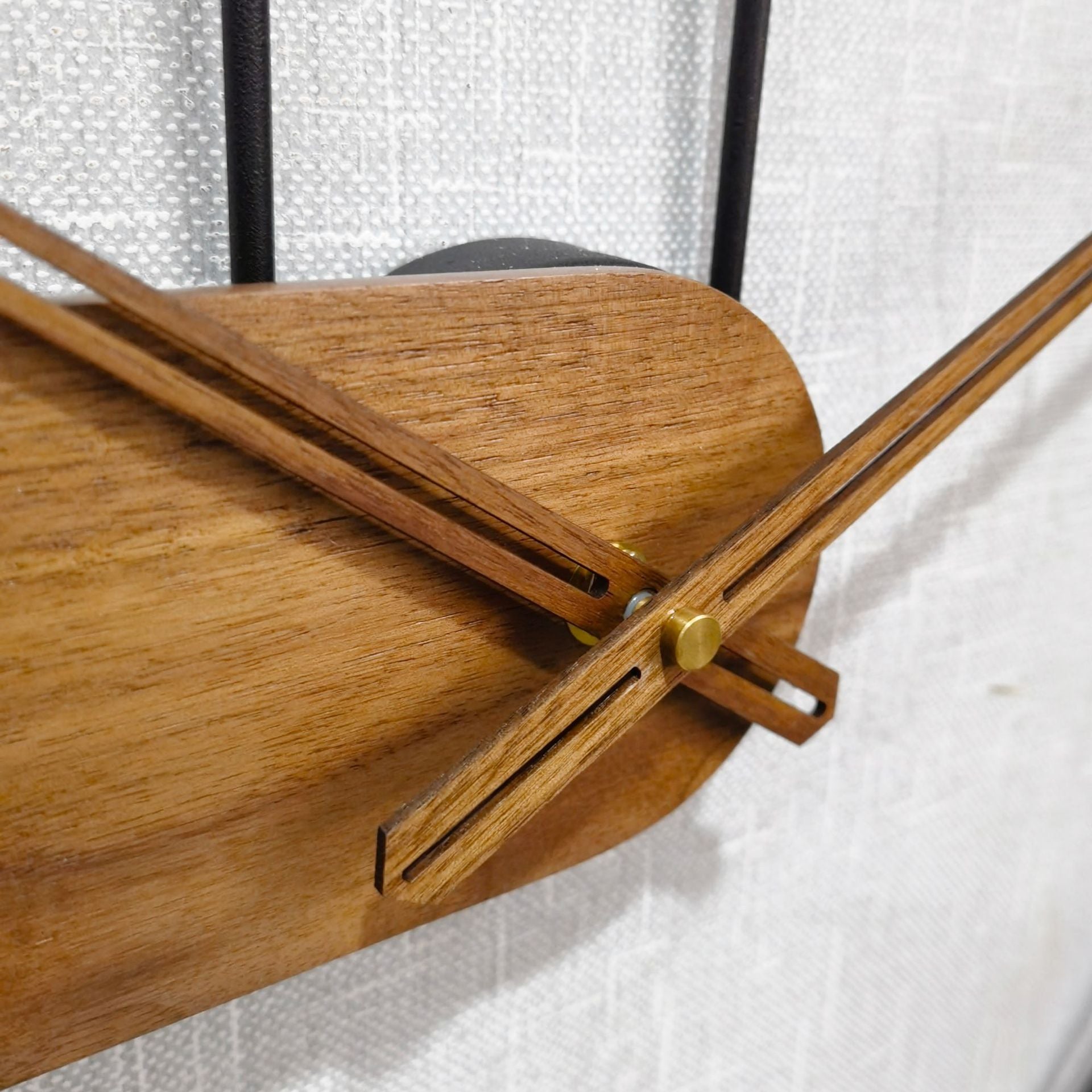 Creative Wall Clock for Living Room, Solid Wood and Metal Artistic Decorative Clock